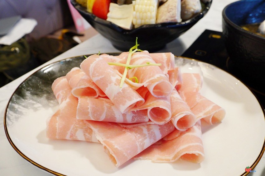 樹林秀泰美食推薦 築間幸福鍋物 火鍋