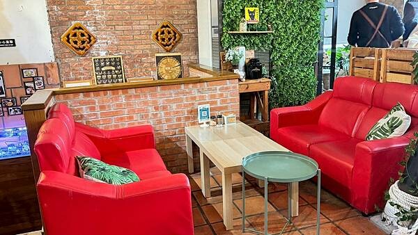 LINE_ALBUM_木棧板_250401_12