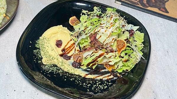 LINE_ALBUM_木棧板_250401_42