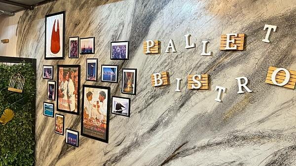 LINE_ALBUM_木棧板_250401_13