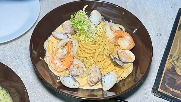 LINE_ALBUM_木棧板_250401_44