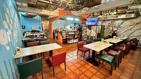 LINE_ALBUM_木棧板_250401_17