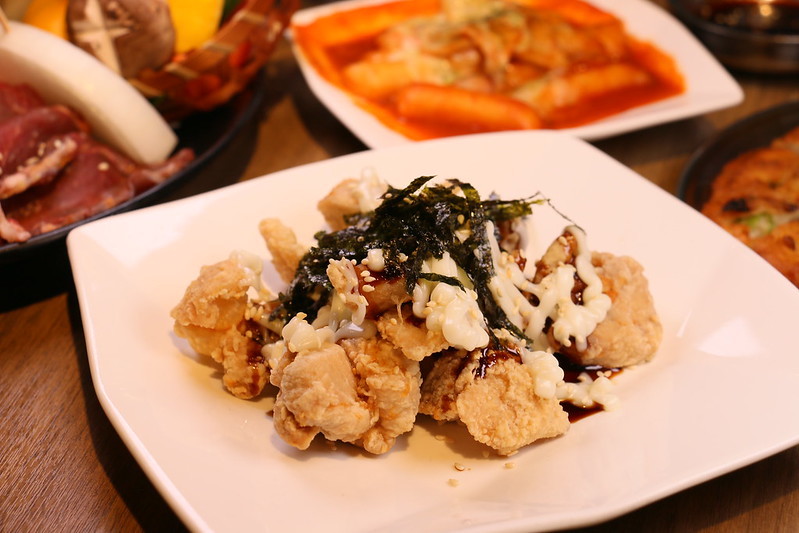 台北韓式料理吃到飽『Piggy Stone 小豬樂石韓式烤肉 東湖店』韓式烤肉、韓式炸雞、辣炒年糕無限供應,海鮮拼盤、炒泡麵加價購,菜單價位(捷運東湖站)