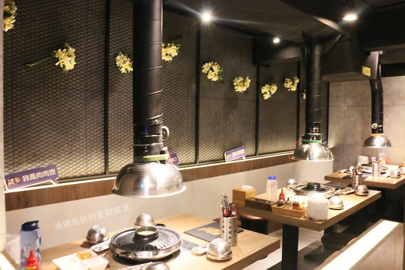 台北韓式料理吃到飽『Piggy Stone 小豬樂石韓式烤肉 東湖店』韓式烤肉、韓式炸雞、辣炒年糕無限供應,海鮮拼盤、炒泡麵加價購,菜單價位(捷運東湖站)