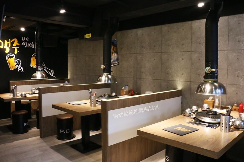 台北韓式料理吃到飽『Piggy Stone 小豬樂石韓式烤肉 東湖店』韓式烤肉、韓式炸雞、辣炒年糕無限供應,海鮮拼盤、炒泡麵加價購,菜單價位(捷運東湖站)