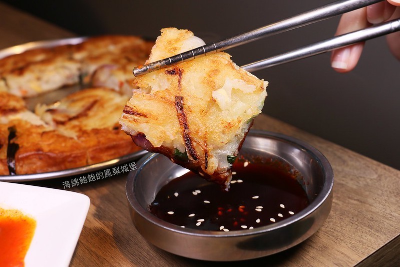 台北韓式料理吃到飽『Piggy Stone 小豬樂石韓式烤肉 東湖店』韓式烤肉、韓式炸雞、辣炒年糕無限供應,海鮮拼盤、炒泡麵加價購,菜單價位(捷運東湖站)