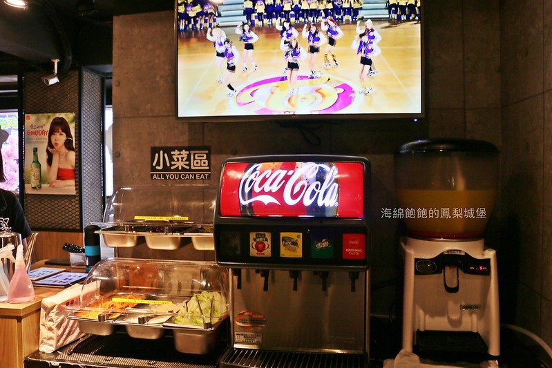 台北韓式料理吃到飽『Piggy Stone 小豬樂石韓式烤肉 東湖店』韓式烤肉、韓式炸雞、辣炒年糕無限供應,海鮮拼盤、炒泡麵加價購,菜單價位(捷運東湖站)