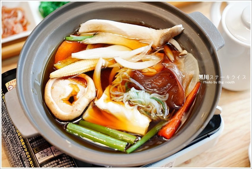 【台中美食】黑川ステーキライス ．壽喜燒、板燒、定食專賣!