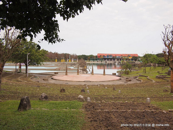 冬山河親水公園：【景點】宜蘭冬山河親水公園@五結 : 沒有水的親水公園,也可是可以來走走運動的啦