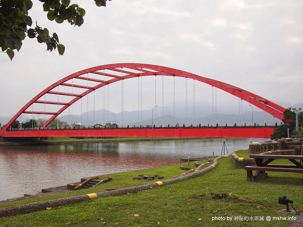 冬山河親水公園：【景點】宜蘭冬山河親水公園@五結 : 沒有水的親水公園,也可是可以來走走運動的啦