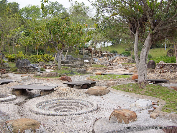 冬山河親水公園：【景點】宜蘭冬山河親水公園@五結 : 沒有水的親水公園,也可是可以來走走運動的啦