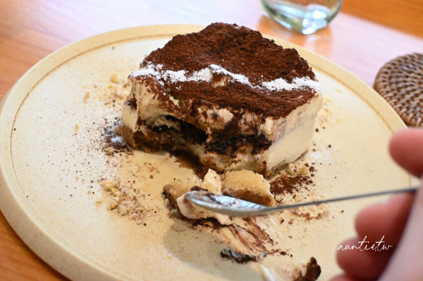 南投隱藏版咖啡！映古子咖啡藝術老宅氛圍獨特，超水準咖啡甜點都有。