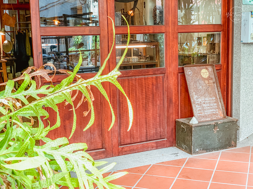 台北大稻埕穿越時空通往小城外珈琲老宅咖啡廳 隱藏在老宅二樓的咖啡館也是酒館 Caffé CityNorth【台北市大同區】 - 微笑娃生活旅行