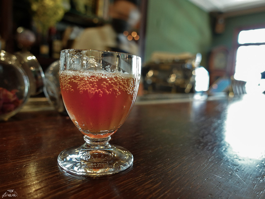 【小城外珈琲】全台第一咖啡酒吧,享受微醺白晝時光