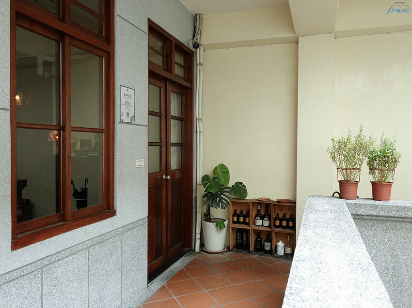 【小城外珈琲】全台第一咖啡酒吧,享受微醺白晝時光