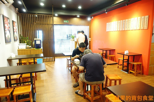 [食記] 台中北區 鬼匠拉麵-北平店  蒜香地獄雪花牛香麻夠勁 超大肋排現點現做 蝦爆了Q彈脆口 小菜多樣新鮮 台中美食