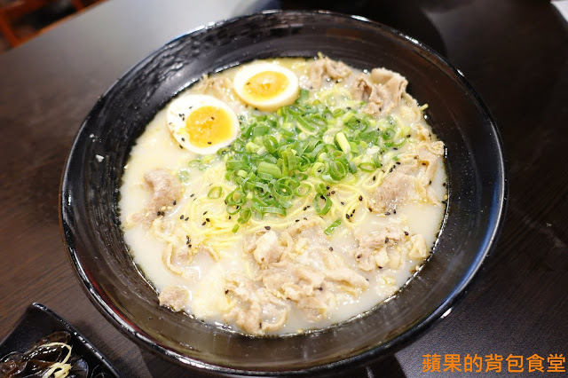 [食記] 台中北區 鬼匠拉麵-北平店  蒜香地獄雪花牛香麻夠勁 超大肋排現點現做 蝦爆了Q彈脆口 小菜多樣新鮮 台中美食