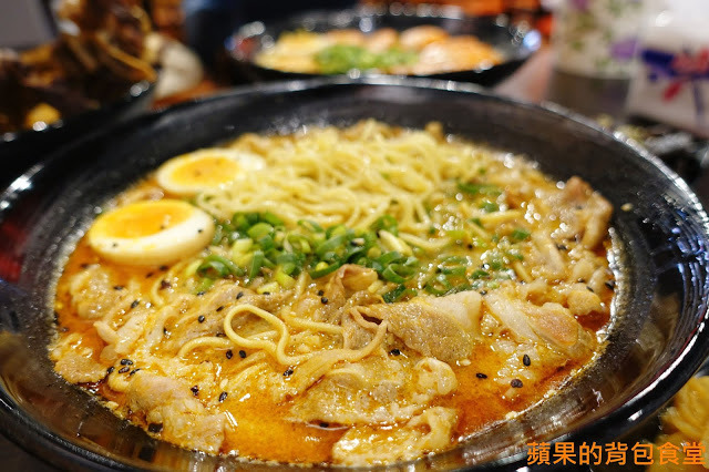 [食記] 台中北區 鬼匠拉麵-北平店  蒜香地獄雪花牛香麻夠勁 超大肋排現點現做 蝦爆了Q彈脆口 小菜多樣新鮮 台中美食