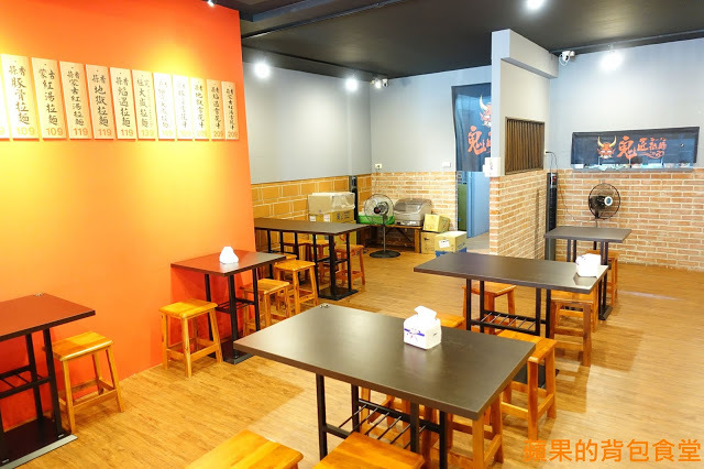 [食記] 台中北區 鬼匠拉麵-北平店  蒜香地獄雪花牛香麻夠勁 超大肋排現點現做 蝦爆了Q彈脆口 小菜多樣新鮮 台中美食