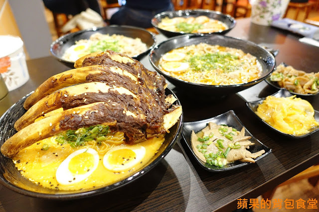 [食記] 台中北區 鬼匠拉麵-北平店  蒜香地獄雪花牛香麻夠勁 超大肋排現點現做 蝦爆了Q彈脆口 小菜多樣新鮮 台中美食