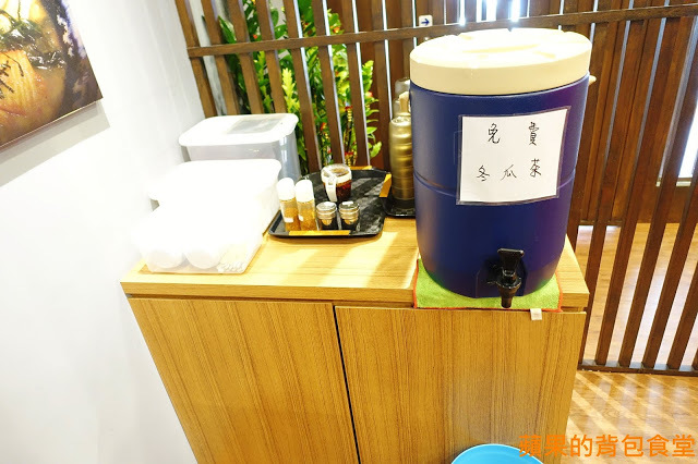 [食記] 台中北區 鬼匠拉麵-北平店  蒜香地獄雪花牛香麻夠勁 超大肋排現點現做 蝦爆了Q彈脆口 小菜多樣新鮮 台中美食