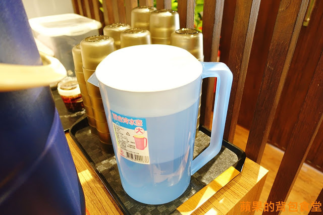 [食記] 台中北區 鬼匠拉麵-北平店  蒜香地獄雪花牛香麻夠勁 超大肋排現點現做 蝦爆了Q彈脆口 小菜多樣新鮮 台中美食