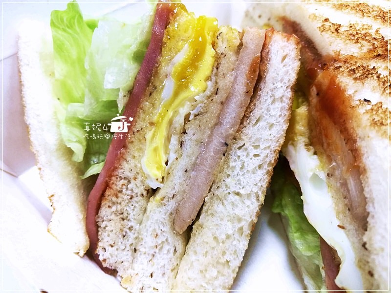 新店中正路QBurger早午餐 早餐店