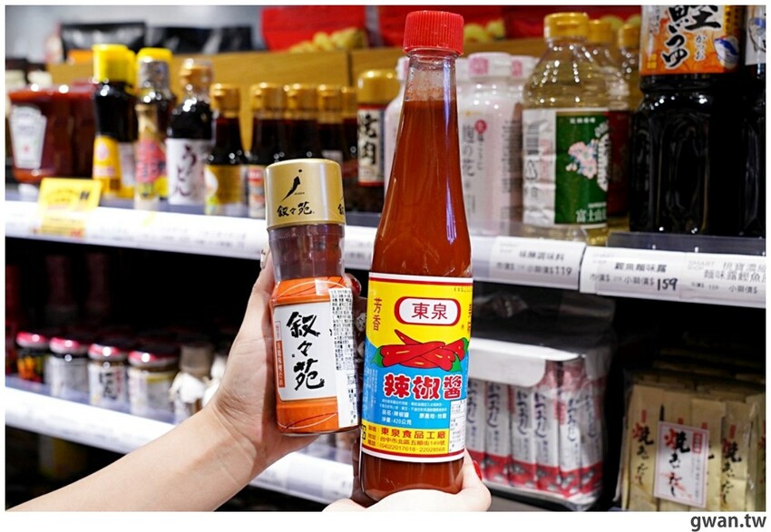 台中聖誕零食這裡買!這間生意超好,消費滿額再抽一年免費零食