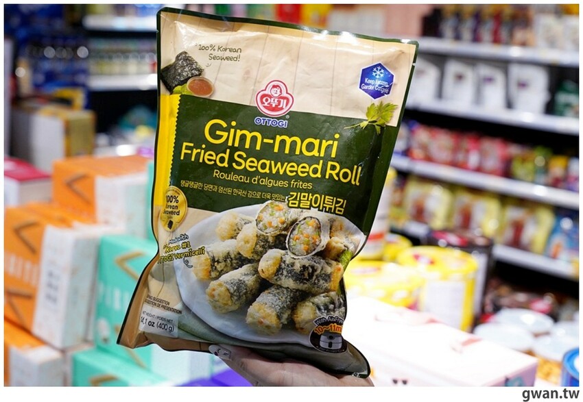 台中聖誕零食這裡買!這間生意超好,消費滿額再抽一年免費零食