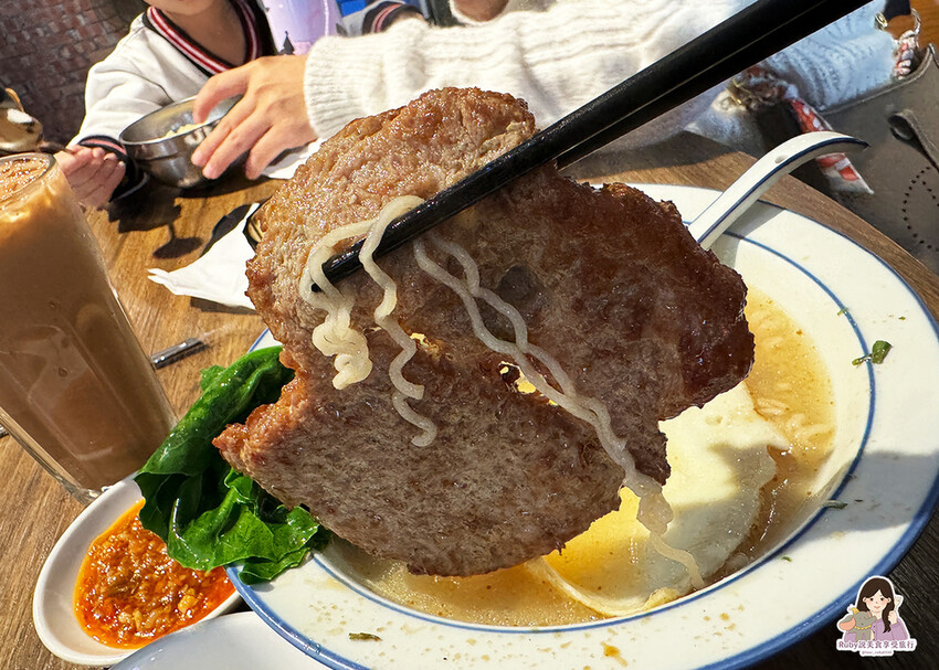 【板橋美食】茗香園冰室-板橋店 附菜單，平價的港式料理，味道