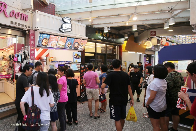 台中逢甲必買伴手禮推薦紅髮斑斑蝴蝶酥、短腿阿鹿曲奇餅，必吃小吃推薦日船章魚小丸子、明倫蛋餅、永勝炒泡麵、蝦帕，逢甲美食大集合 - Kiwi 樂活食旅