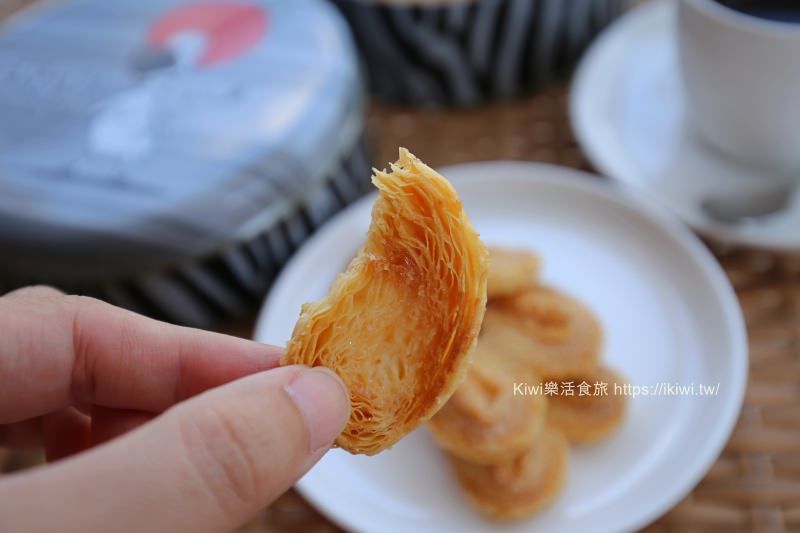 台中逢甲必買伴手禮推薦紅髮斑斑蝴蝶酥、短腿阿鹿曲奇餅，必吃小吃推薦日船章魚小丸子、明倫蛋餅、永勝炒泡麵、蝦帕，逢甲美食大集合 - Kiwi 樂活食旅