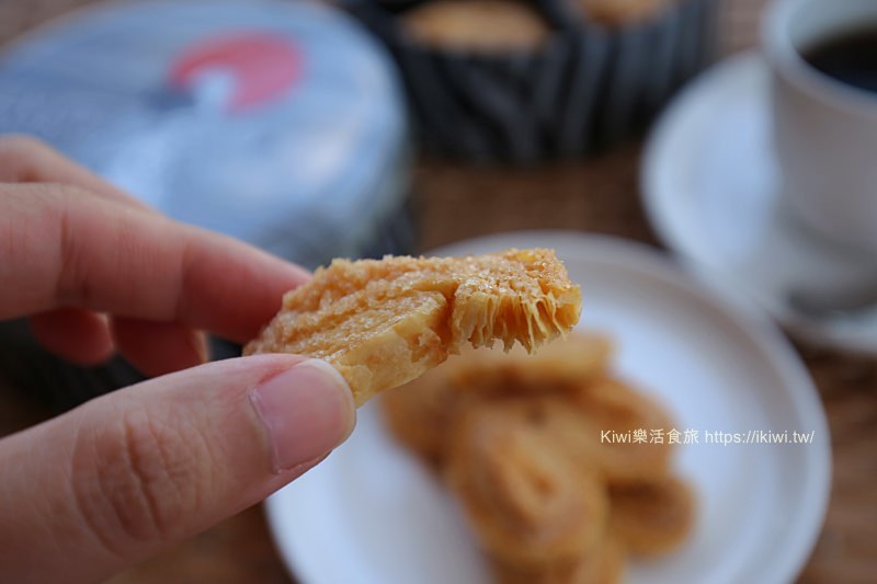 台中逢甲必買伴手禮推薦紅髮斑斑蝴蝶酥、短腿阿鹿曲奇餅，必吃小吃推薦日船章魚小丸子、明倫蛋餅、永勝炒泡麵、蝦帕，逢甲美食大集合 - Kiwi 樂活食旅