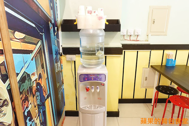 [食記] 新竹東區 - 天饗便當 健康紫米便當 蔥油雞香噴噴蔥味肉汁 炸雞腿好大一隻 外皮酥脆胡椒更提味 新竹美食