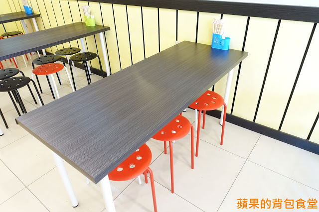 [食記] 新竹東區 - 天饗便當 健康紫米便當 蔥油雞香噴噴蔥味肉汁 炸雞腿好大一隻 外皮酥脆胡椒更提味 新竹美食