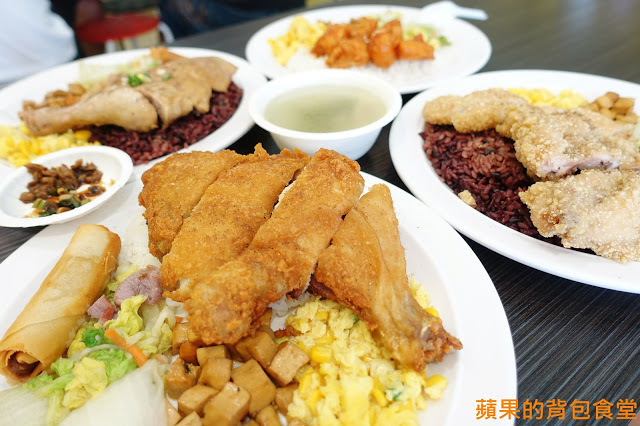 [食記] 新竹東區 - 天饗便當 健康紫米便當 蔥油雞香噴噴蔥味肉汁 炸雞腿好大一隻 外皮酥脆胡椒更提味 新竹美食
