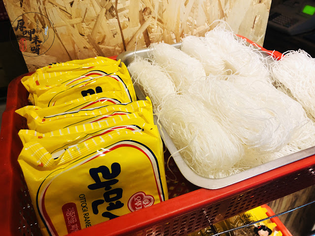 【厚呷米呀│新北板橋】 拾天日式吃到飽涮涮鍋 手炒川香麻辣湯底/板橋十年老店久天系列品牌/平日晚餐、假日全天459+10%/人超划算/9種湯底可選突破一般涮涮鍋限制/深夜美食熱門店家營業至凌晨2點