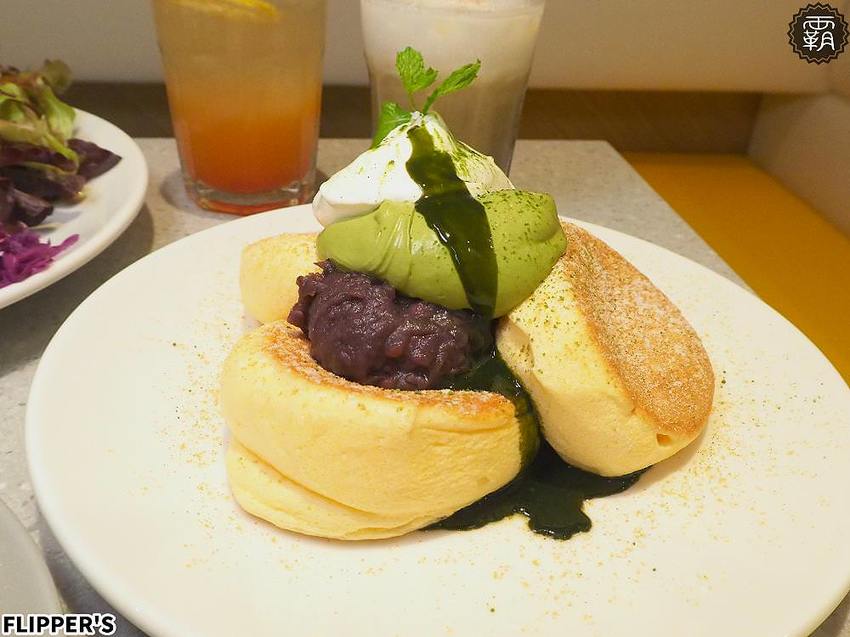 FLIPPER’S奇蹟的舒芙蕾鬆餅台中首店開幕！蓬鬆軟綿的鬆餅，加上濃郁蛋香，芒果限定口味香甜滋味讓人無法擋！