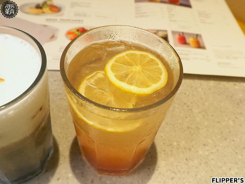 FLIPPER’S奇蹟的舒芙蕾鬆餅台中首店開幕！蓬鬆軟綿的鬆餅，加上濃郁蛋香，芒果限定口味香甜滋味讓人無法擋！