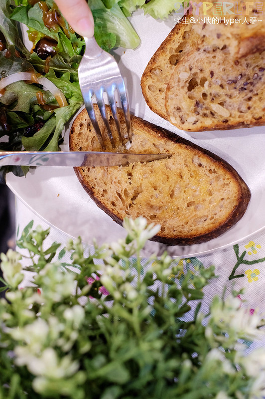 BOSKE Bakery,BOSKE Bakery Cafe,BOSKE Bakery Cafe咖啡麵包坊,台中下午茶,台中健身餐,台中北屯下午茶,台中北屯咖啡,台中咖啡,台中生酮餐,台中美食,台中輕食,台中麵包,無麩質 台中,酸種麵包,酸種麵包 台中 @強生與小吠的Hyper人蔘~