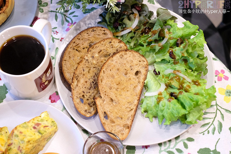 BOSKE Bakery,BOSKE Bakery Cafe,BOSKE Bakery Cafe咖啡麵包坊,台中下午茶,台中健身餐,台中北屯下午茶,台中北屯咖啡,台中咖啡,台中生酮餐,台中美食,台中輕食,台中麵包,無麩質 台中,酸種麵包,酸種麵包 台中 @強生與小吠的Hyper人蔘~