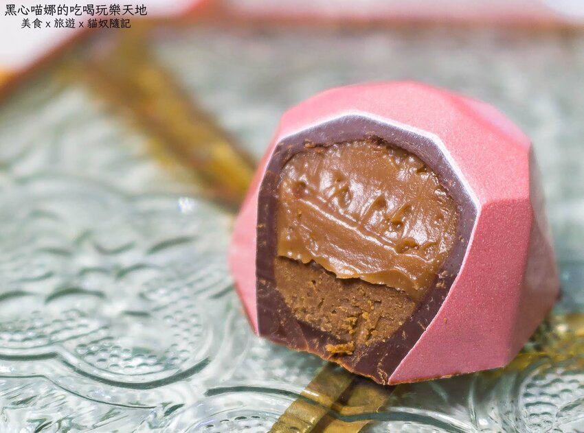 Cona′s妮娜巧克力 2022母親節限量絕美心鑽微醺酒香巧克力禮盒,寵愛媽咪無極限!薄片夾心巧克力、特色乾果系列也好驚喜!