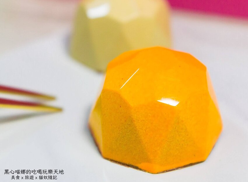 Cona′s妮娜巧克力 2022母親節限量絕美心鑽微醺酒香巧克力禮盒,寵愛媽咪無極限!薄片夾心巧克力、特色乾果系列也好驚喜!