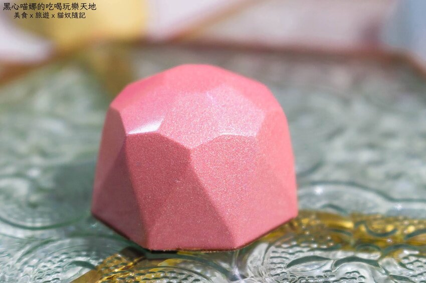 Cona′s妮娜巧克力 2022母親節限量絕美心鑽微醺酒香巧克力禮盒,寵愛媽咪無極限!薄片夾心巧克力、特色乾果系列也好驚喜!