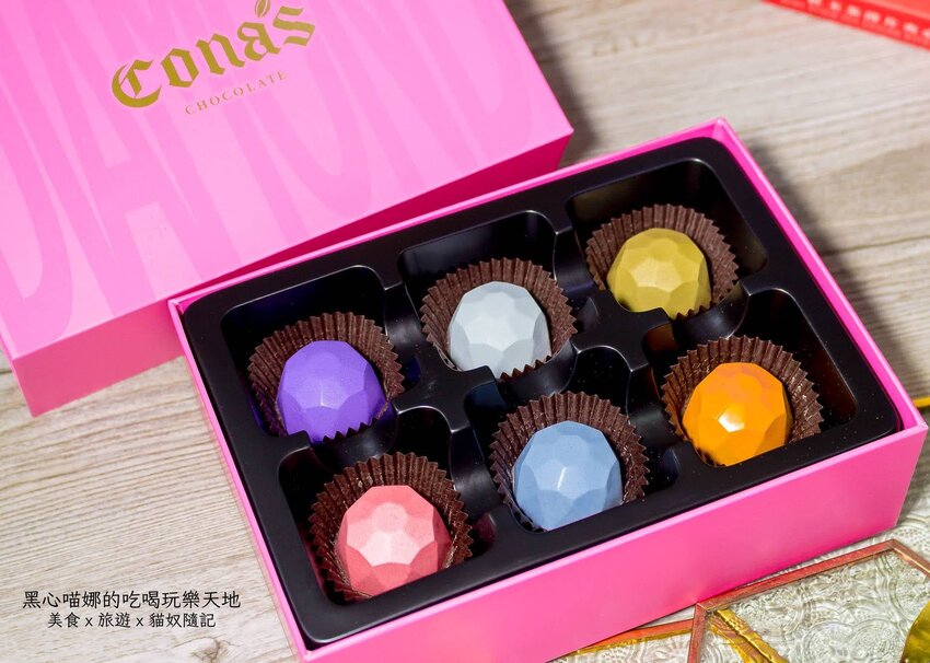 Cona′s妮娜巧克力 2022母親節限量絕美心鑽微醺酒香巧克力禮盒,寵愛媽咪無極限!薄片夾心巧克力、特色乾果系列也好驚喜!