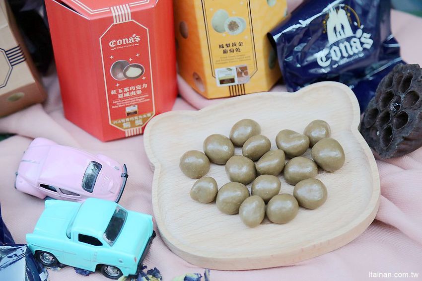 宅配美食伴手禮|精品巧克力『CONAS CHOCOLATE妮娜巧克力』榮獲世界巧克力大賽的好吃手工巧克力!浪漫情人節禮、新春年節送禮首選! - 台南好Food遊