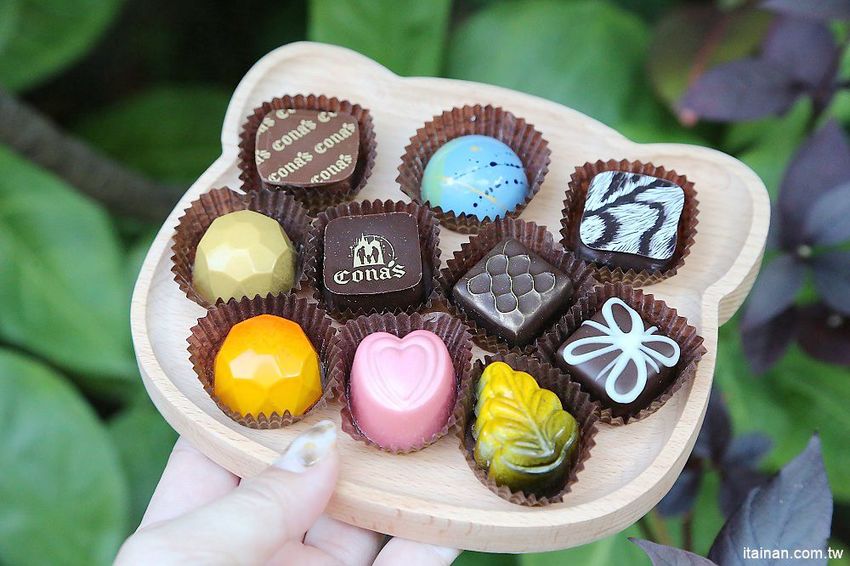 宅配美食伴手禮|精品巧克力『CONAS CHOCOLATE妮娜巧克力』榮獲世界巧克力大賽的好吃手工巧克力!浪漫情人節禮、新春年節送禮首選! - 台南好Food遊