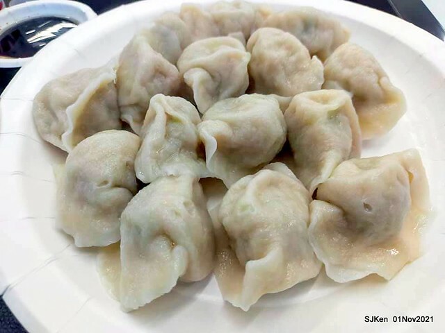 「二毛餃子館」(Dumping store ), Taipei, Taiwan, SJKen, Nov 1, 2021.