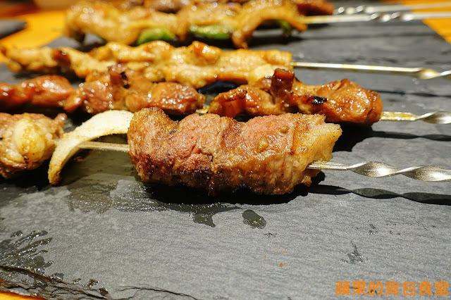 [食記] 高雄楠梓-布利多Bullydog 浮誇IG打卡毛筆串燒 廣島炸牡蠣外脆內軟 培根青蔥香甜清爽 高雄美食