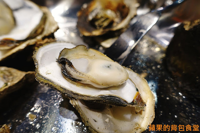 [食記] 高雄楠梓-布利多Bullydog 浮誇IG打卡毛筆串燒 廣島炸牡蠣外脆內軟 培根青蔥香甜清爽 高雄美食